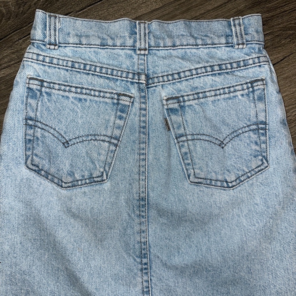 Levi’s Light Denim Pencil Skirt